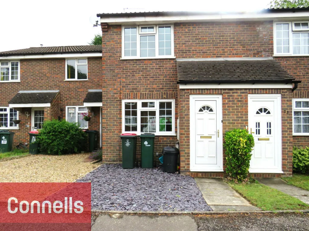 2 bed property to rent — Burbeach Close, Bewbush, Crawley
