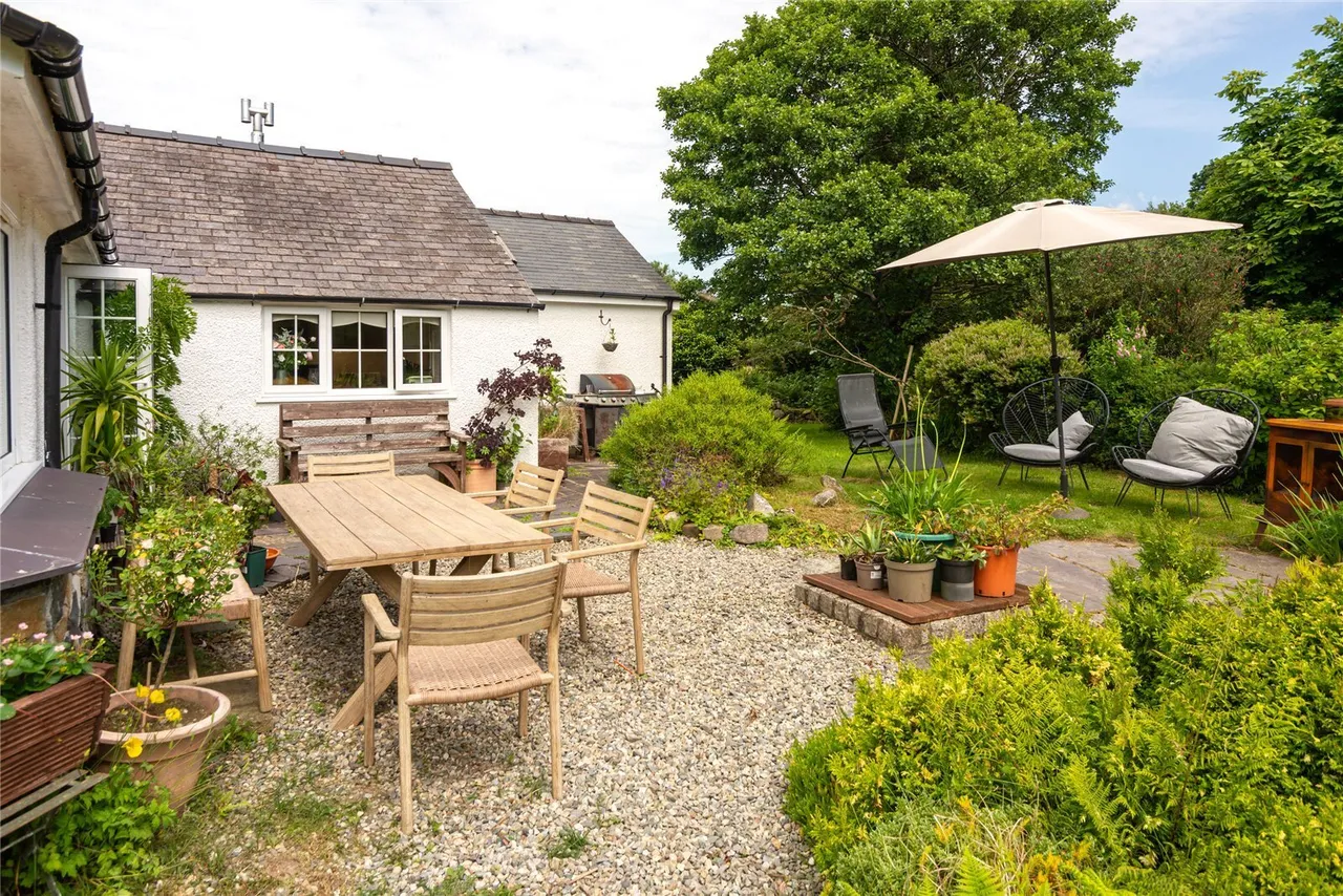 Groeslon, Caernarfon, LL54, photo 26