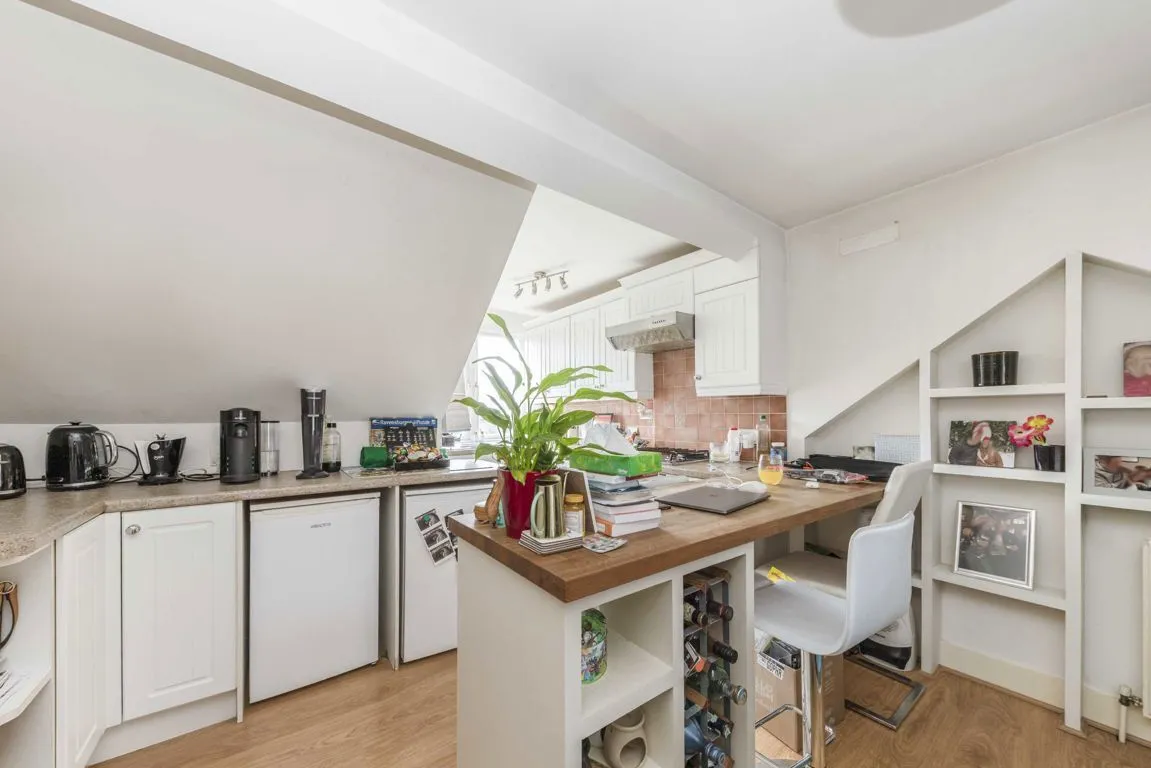 Lucien Road, SW17, photo 5