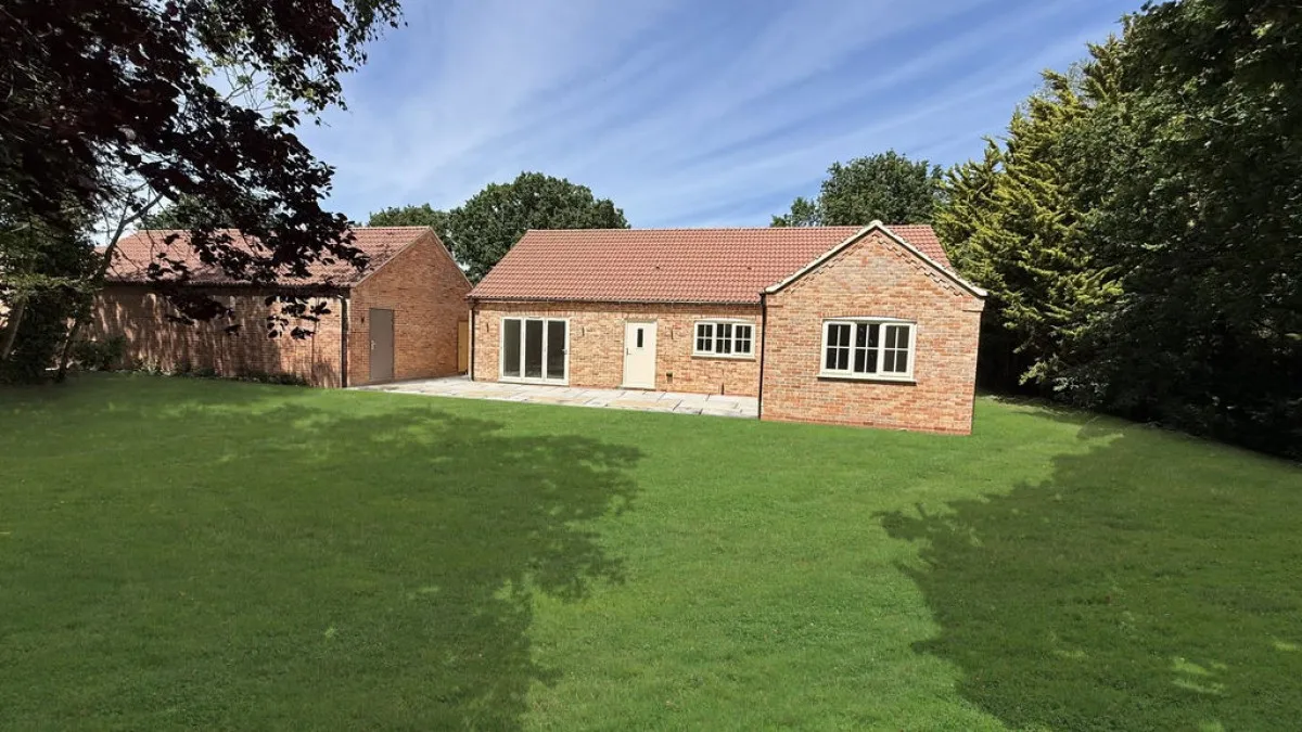 Oak Lodge, Orchard Court, photo 12