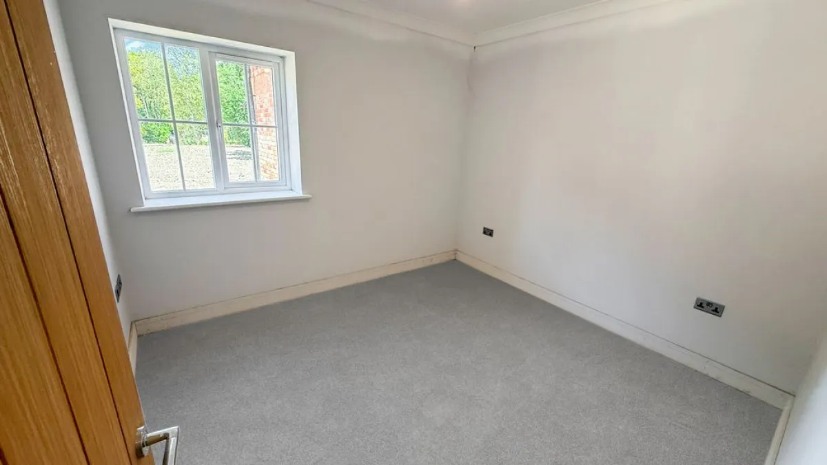 Oak Lodge, Orchard Court, photo 5