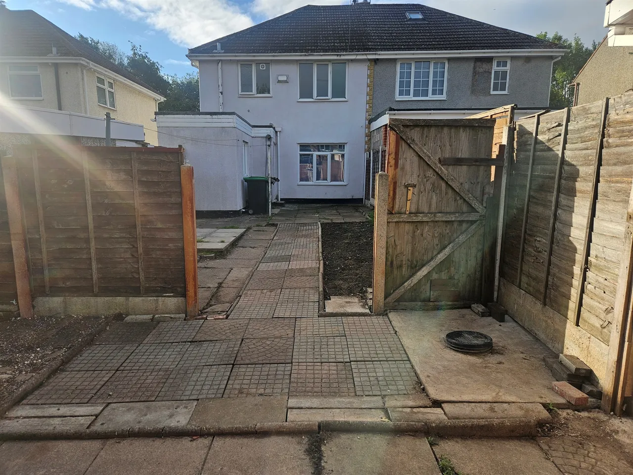 Surrey Crescent, West Bromwich, B71, photo 14