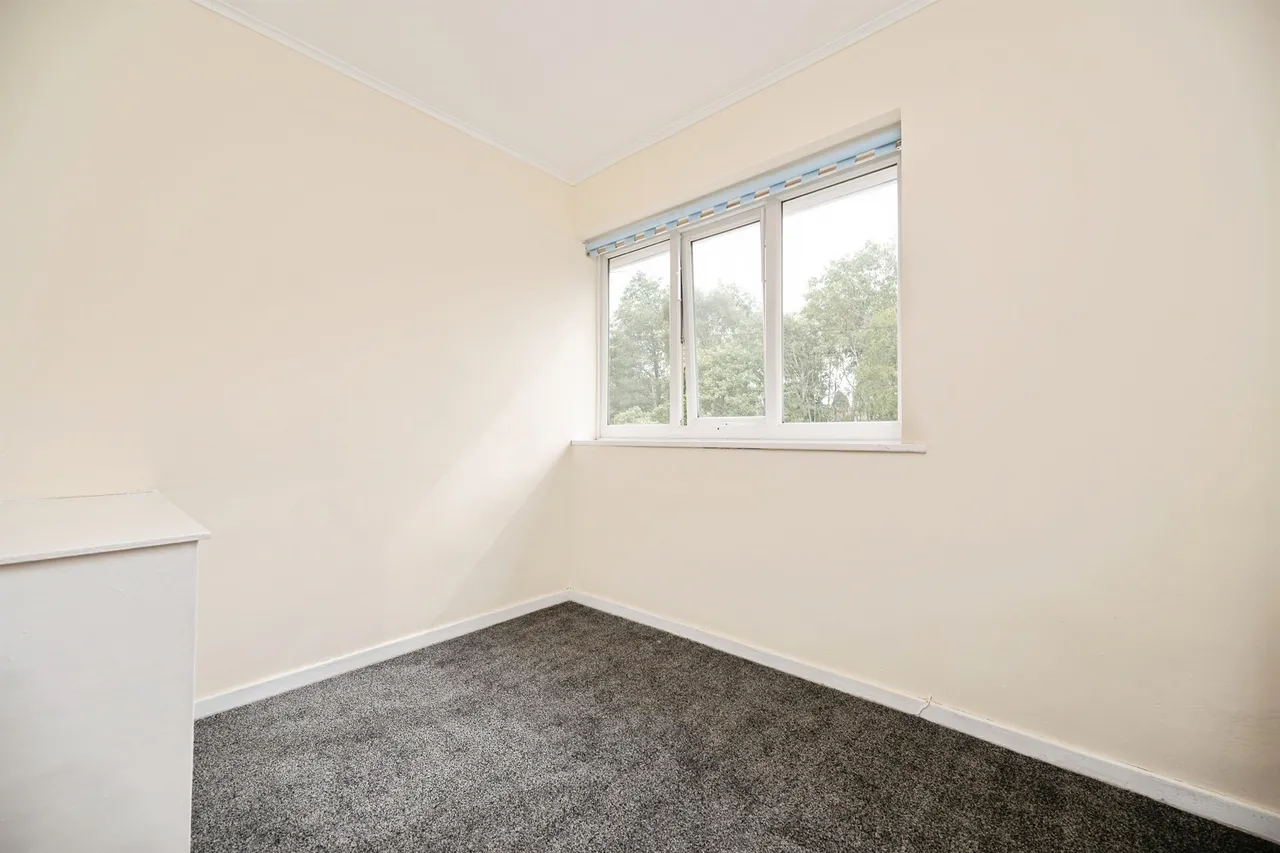 Surrey Crescent, West Bromwich, B71, photo 15
