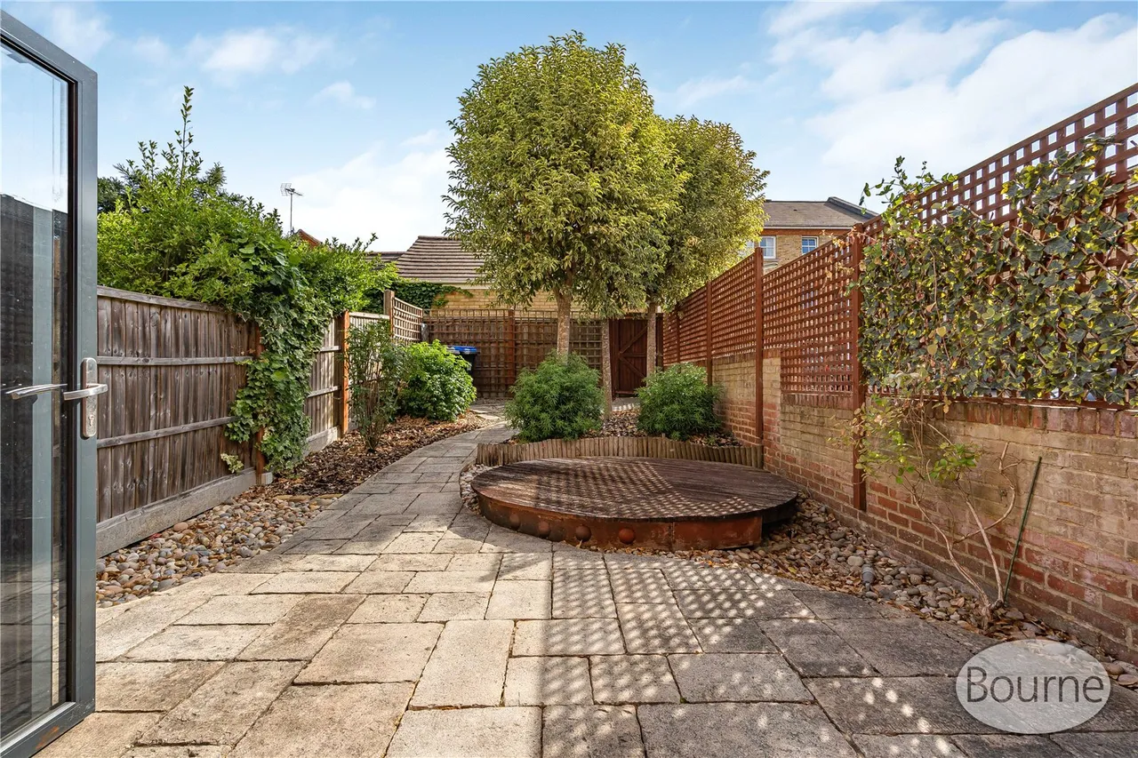 Florence Way, Knaphill, GU21, photo 7