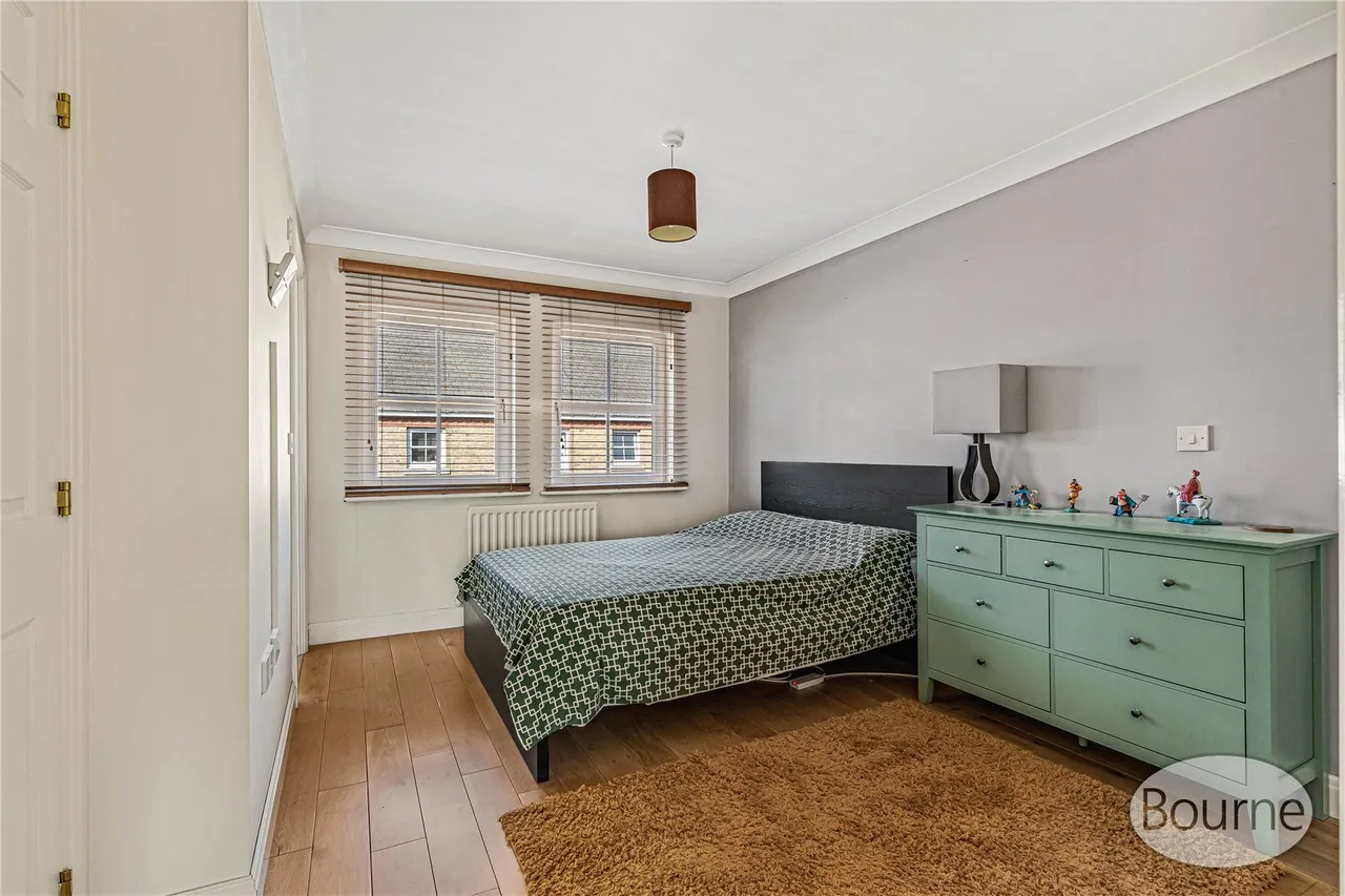 Florence Way, Knaphill, GU21, photo 16