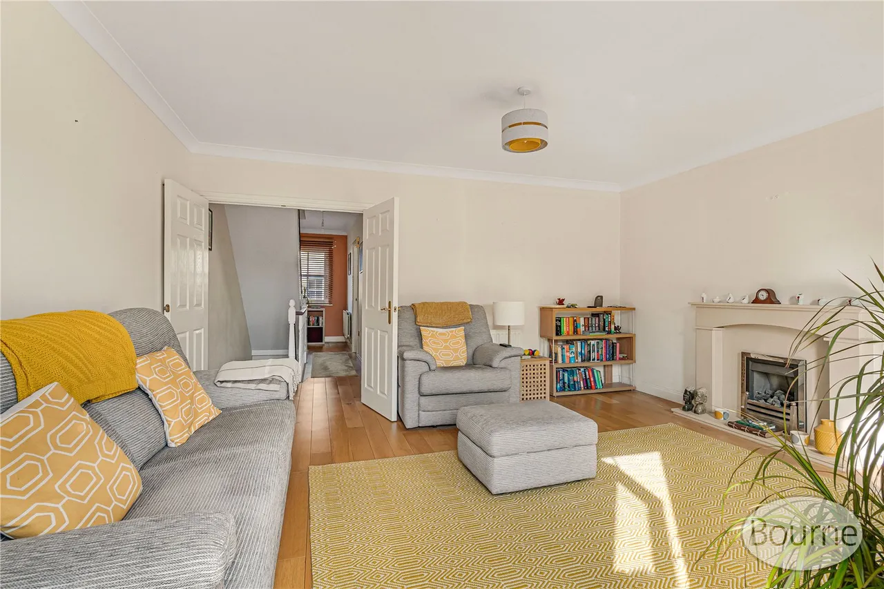 Florence Way, Knaphill, GU21, photo 9