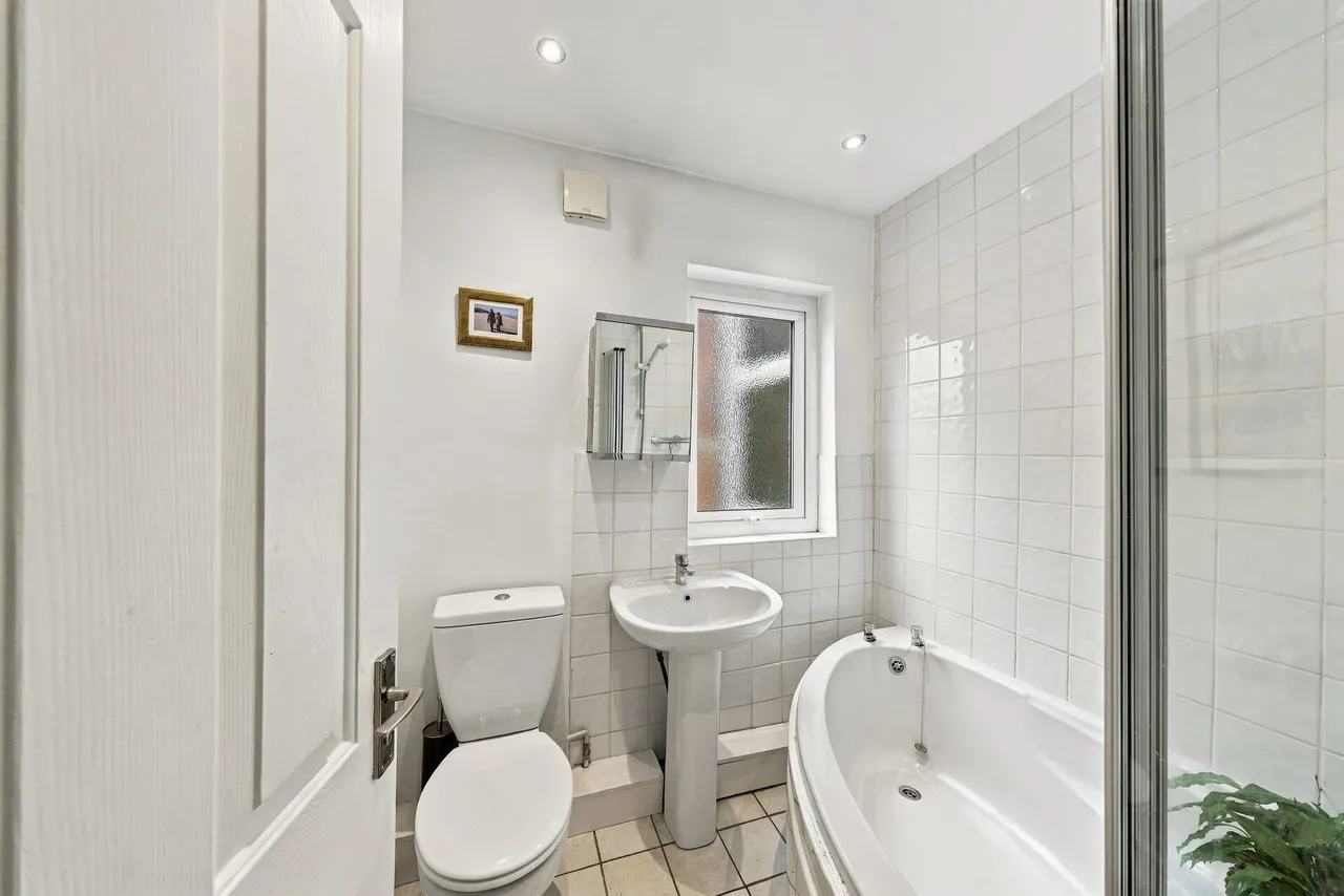 Montrose Avenue, Manchester, M20, photo 17