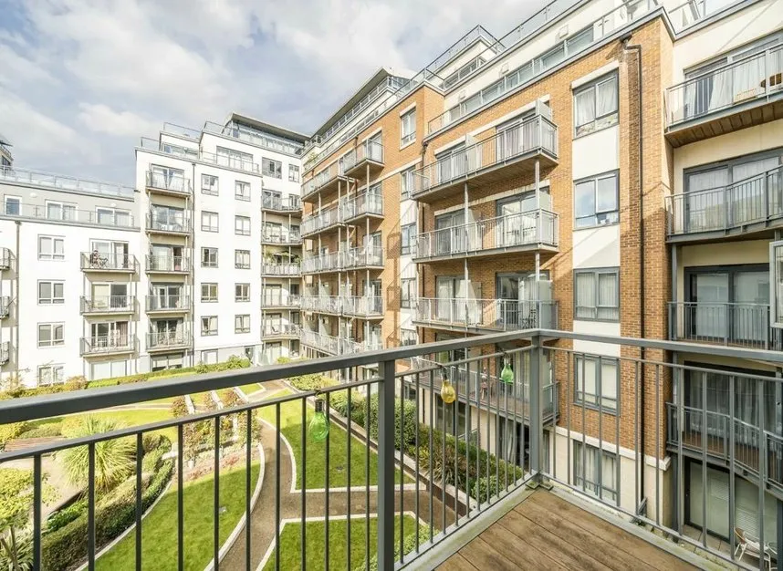 Aerodrome Road, Colindale, NW9, photo 4