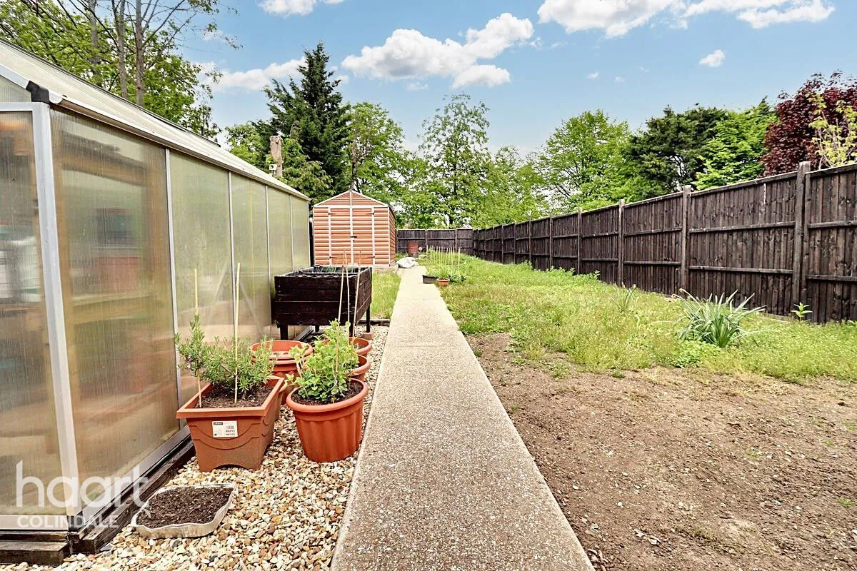 Edgware Way, HA8, photo 11
