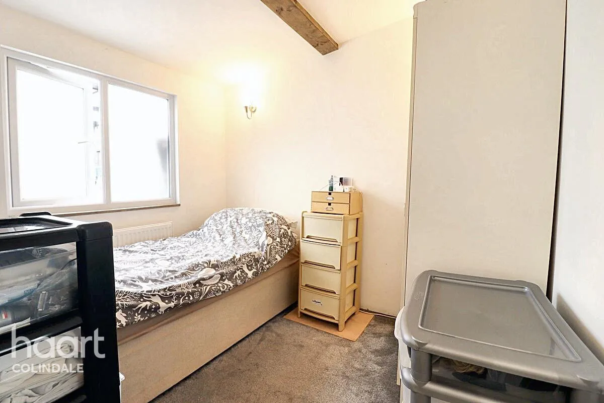 Edgware Way, HA8, photo 13