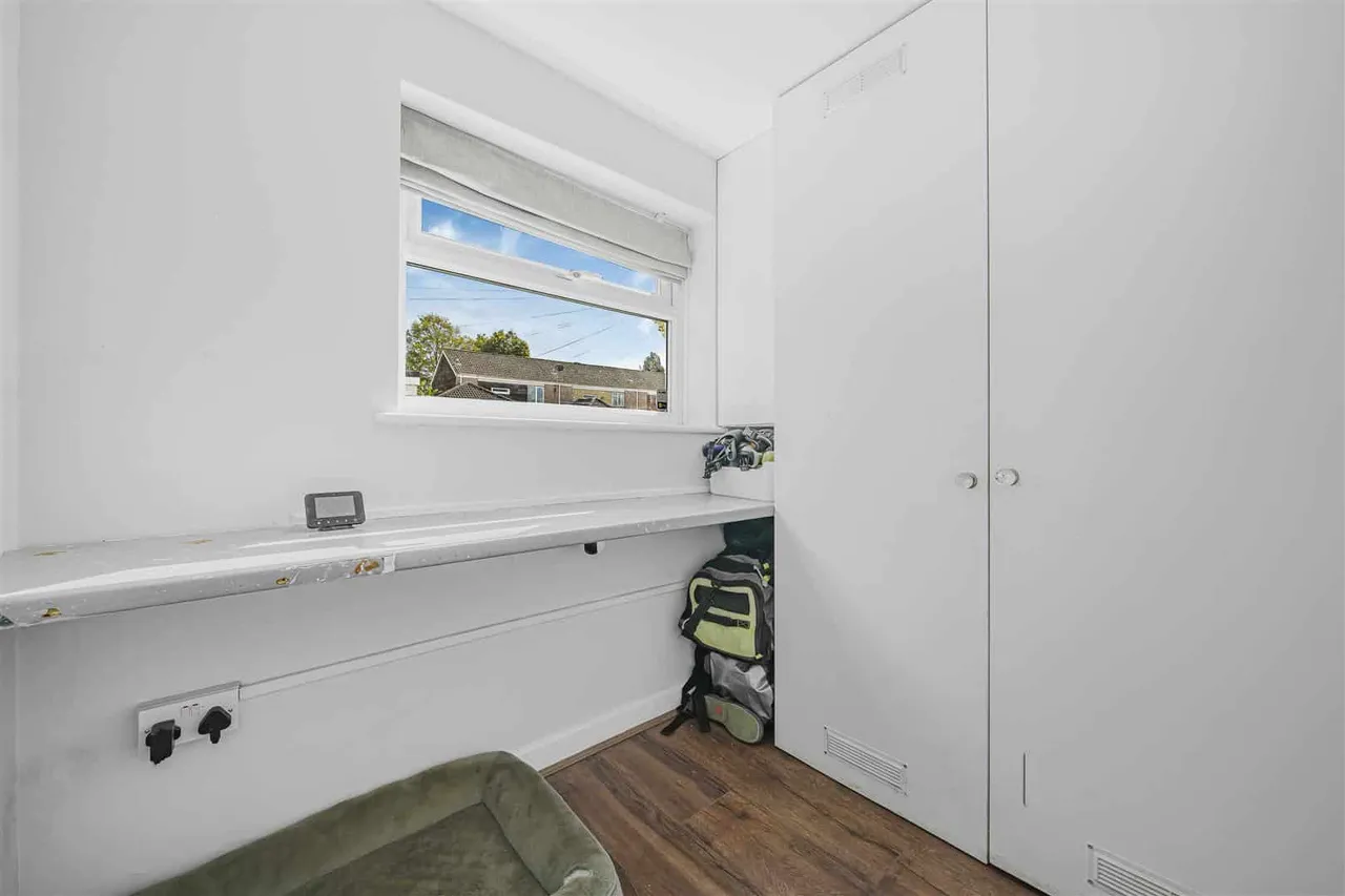 Wood Close, Windsor, Berkshire, SL4 3JZ, photo 6