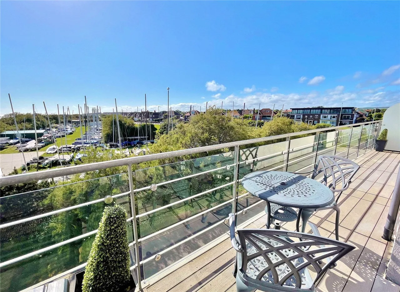 The Waterfront, Goring-by-Sea, BN12, photo 11