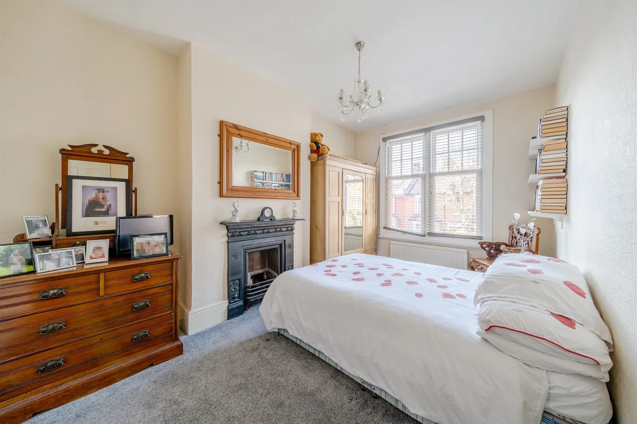 Collingwood Avenue, London, photo 11
