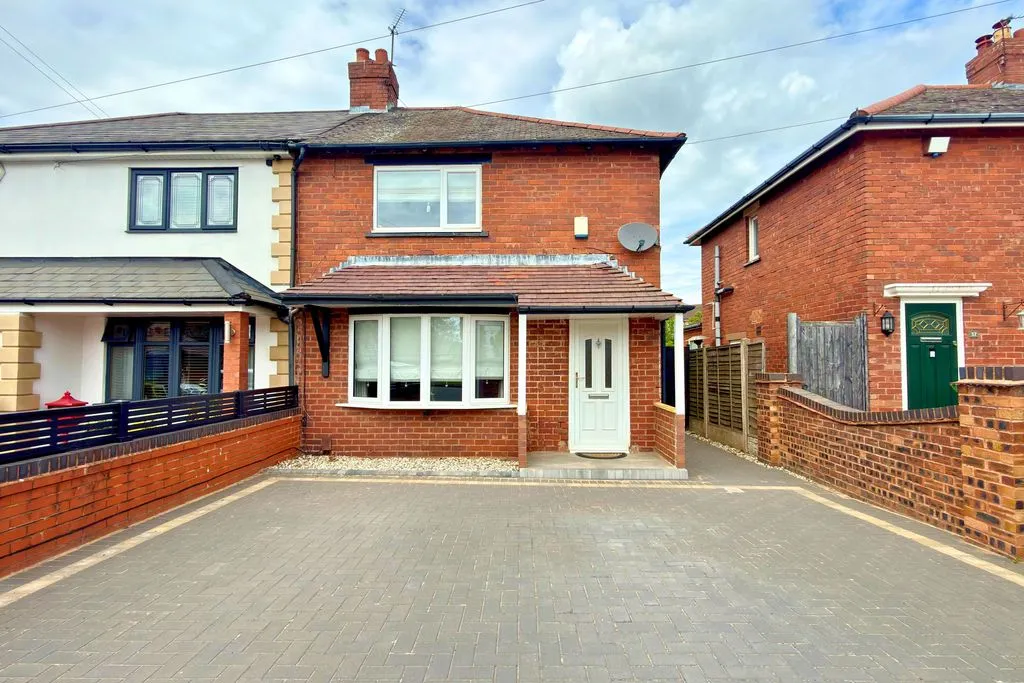 3 bed house for sale, Walton Road, Aldridge, WS9