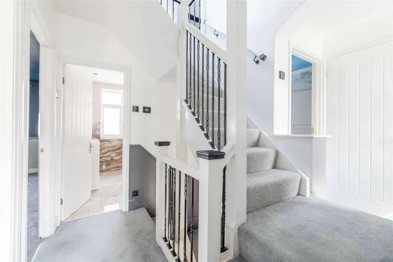 St. Johns Road, Windsor, SL4 3QN, photo 11