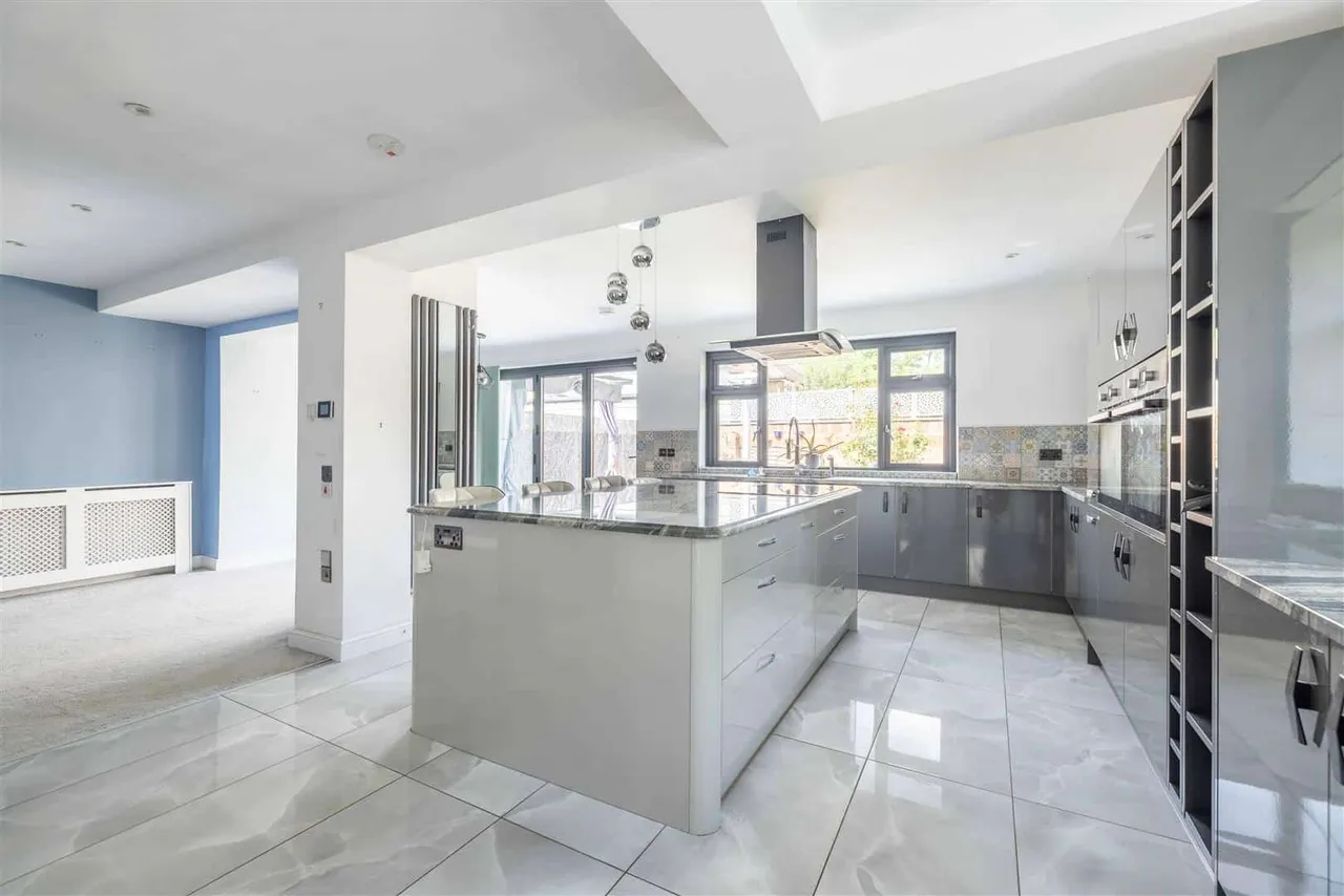 St. Johns Road, Windsor, SL4 3QN, photo 9