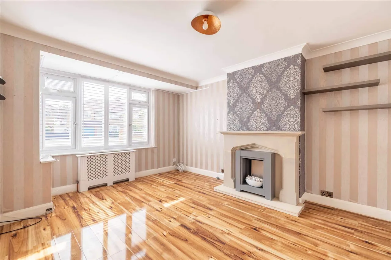 St. Johns Road, Windsor, SL4 3QN, photo 4