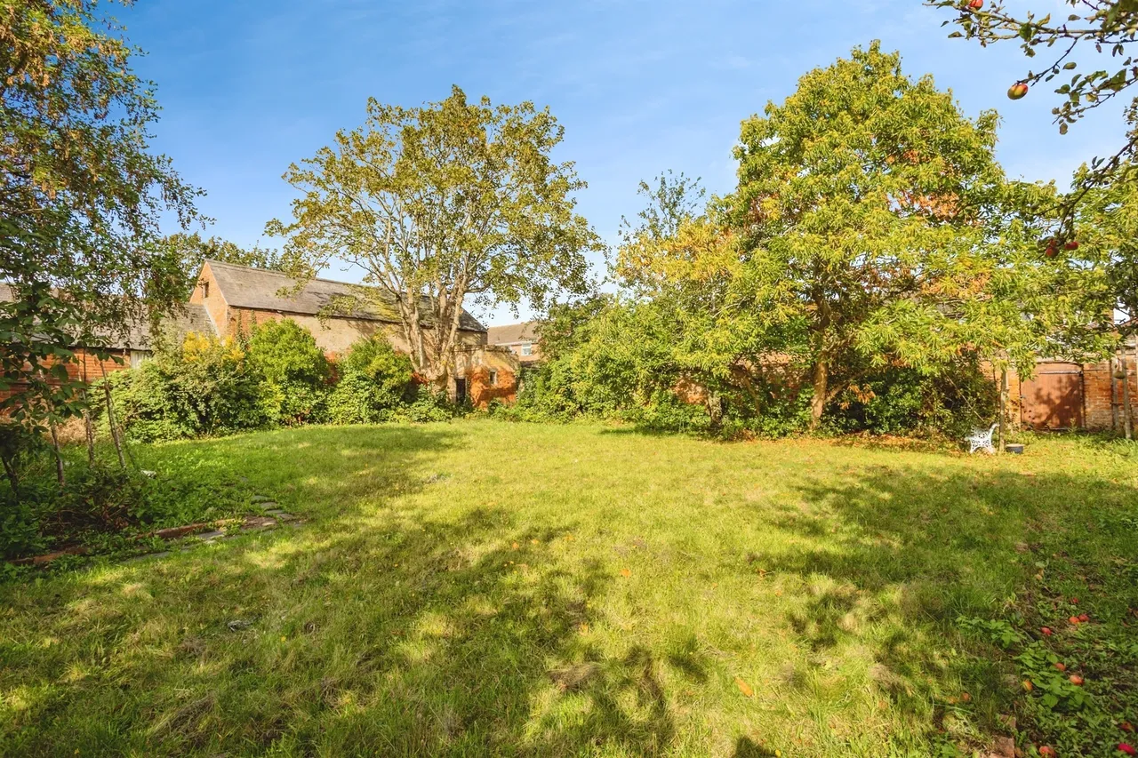 Main Street, Asfordby, LE14, photo 21