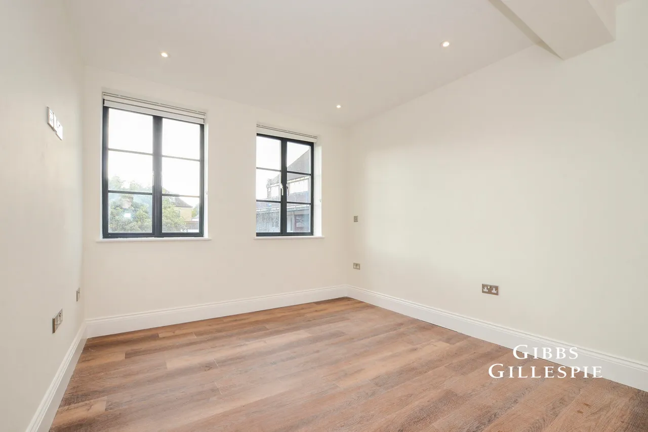 High Street, Rickmansworth Fees Apply, WD3, photo 5