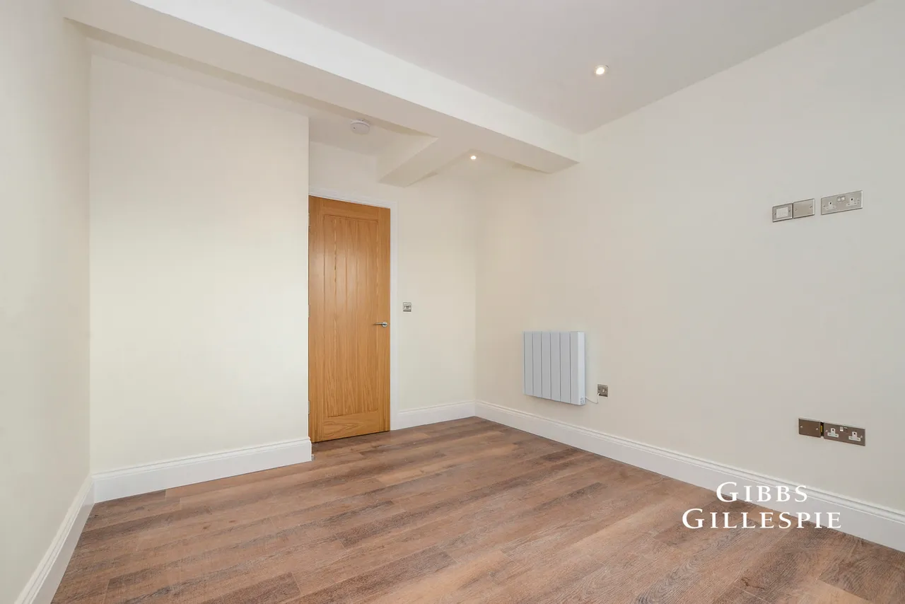 High Street, Rickmansworth Fees Apply, WD3, photo 6