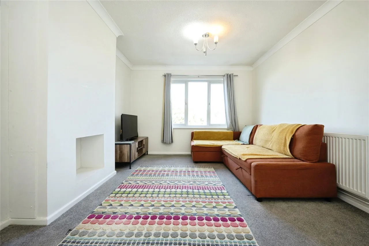 Hornbeam Close, Leighton Buzzard, Bedfordshire, LU7, photo 2