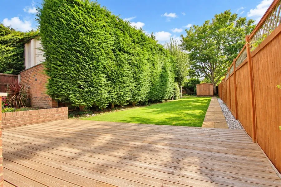 Well Lane, Woking, GU21, photo 11