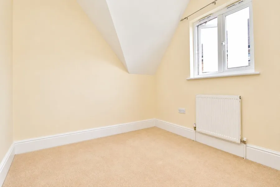 Well Lane, Woking, GU21, photo 9