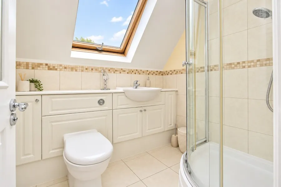 Well Lane, Woking, GU21, photo 7