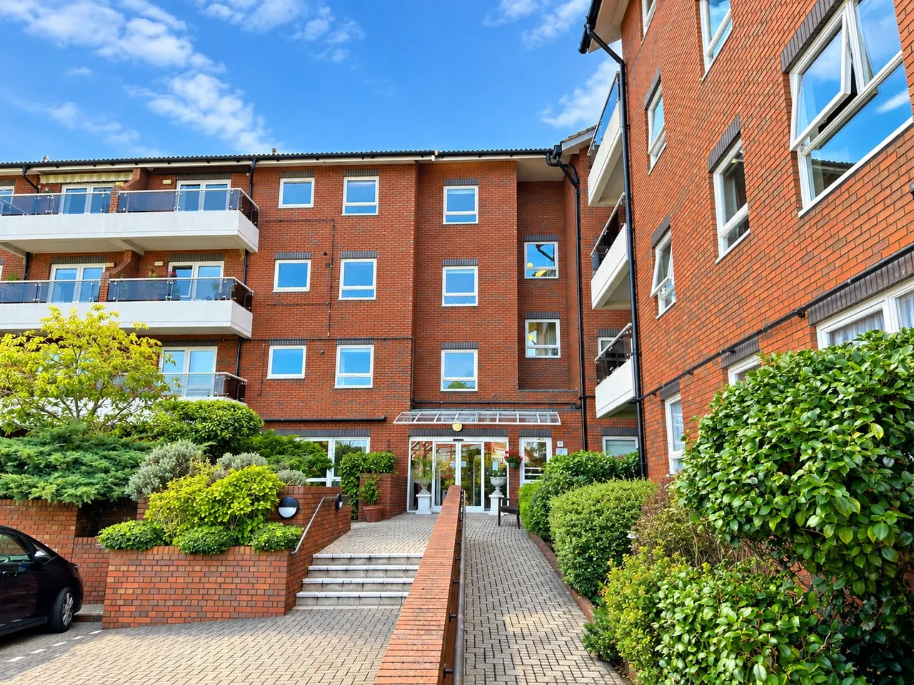 1 bed flat for sale, Finchley Road, Golders Green, NW11