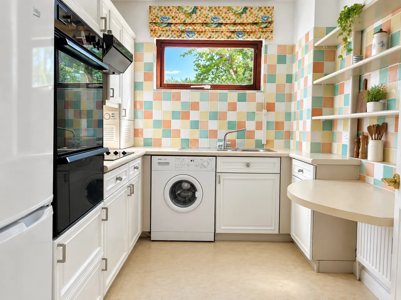 Finchley Road, Golders Green, NW11, photo 3