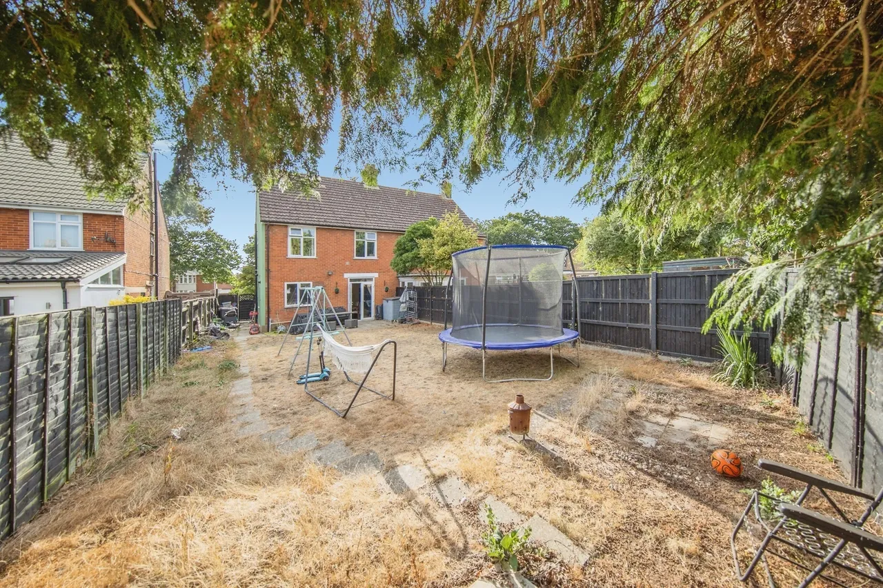 Clapgate Lane, Ipswich, IP3, photo 13