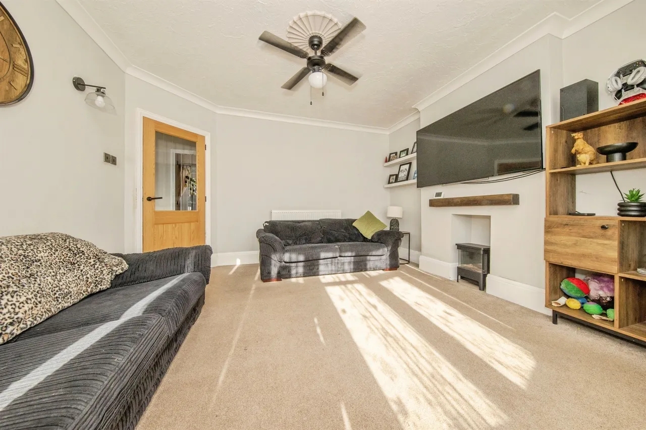 Clapgate Lane, Ipswich, IP3, photo 3
