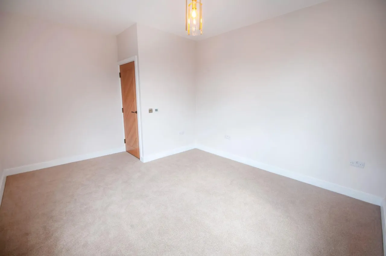 Ringley Road, Stoneclough, Radcliffe, Manchester, M26 1FW, photo 16