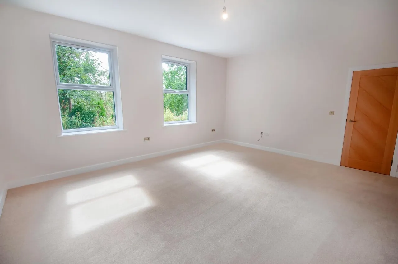 Ringley Road, Stoneclough, Radcliffe, Manchester, M26 1FW, photo 5