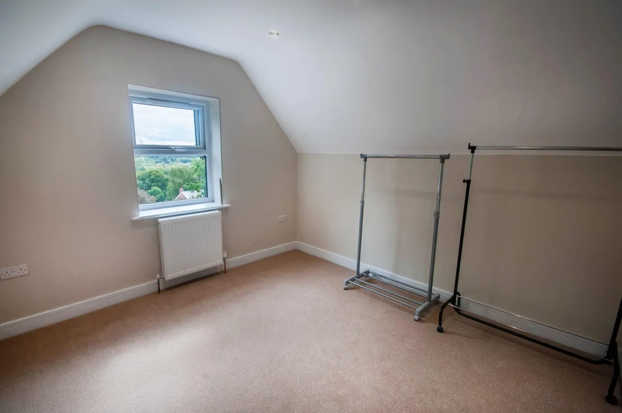 Ringley Road, Stoneclough, Radcliffe, Manchester, M26 1FW, photo 27