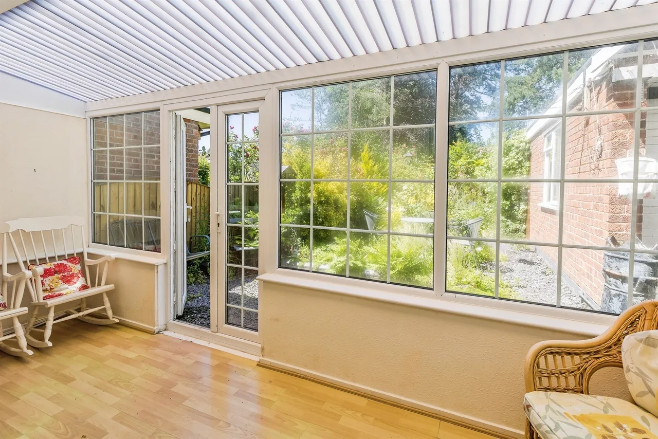 Kelsall Close, Oxton, Prenton, photo 10