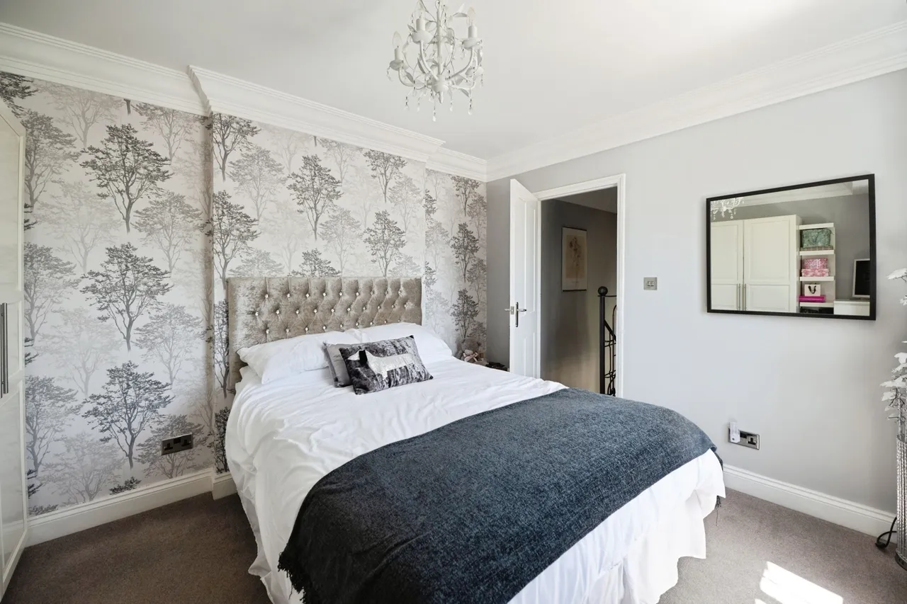 North Road, Romford, RM4, photo 20