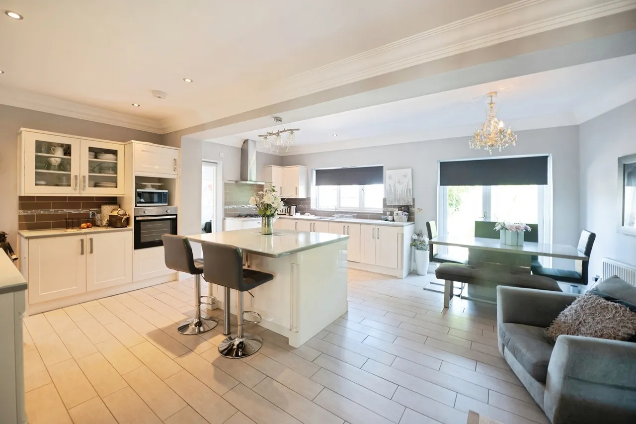 North Road, Romford, RM4, photo 9