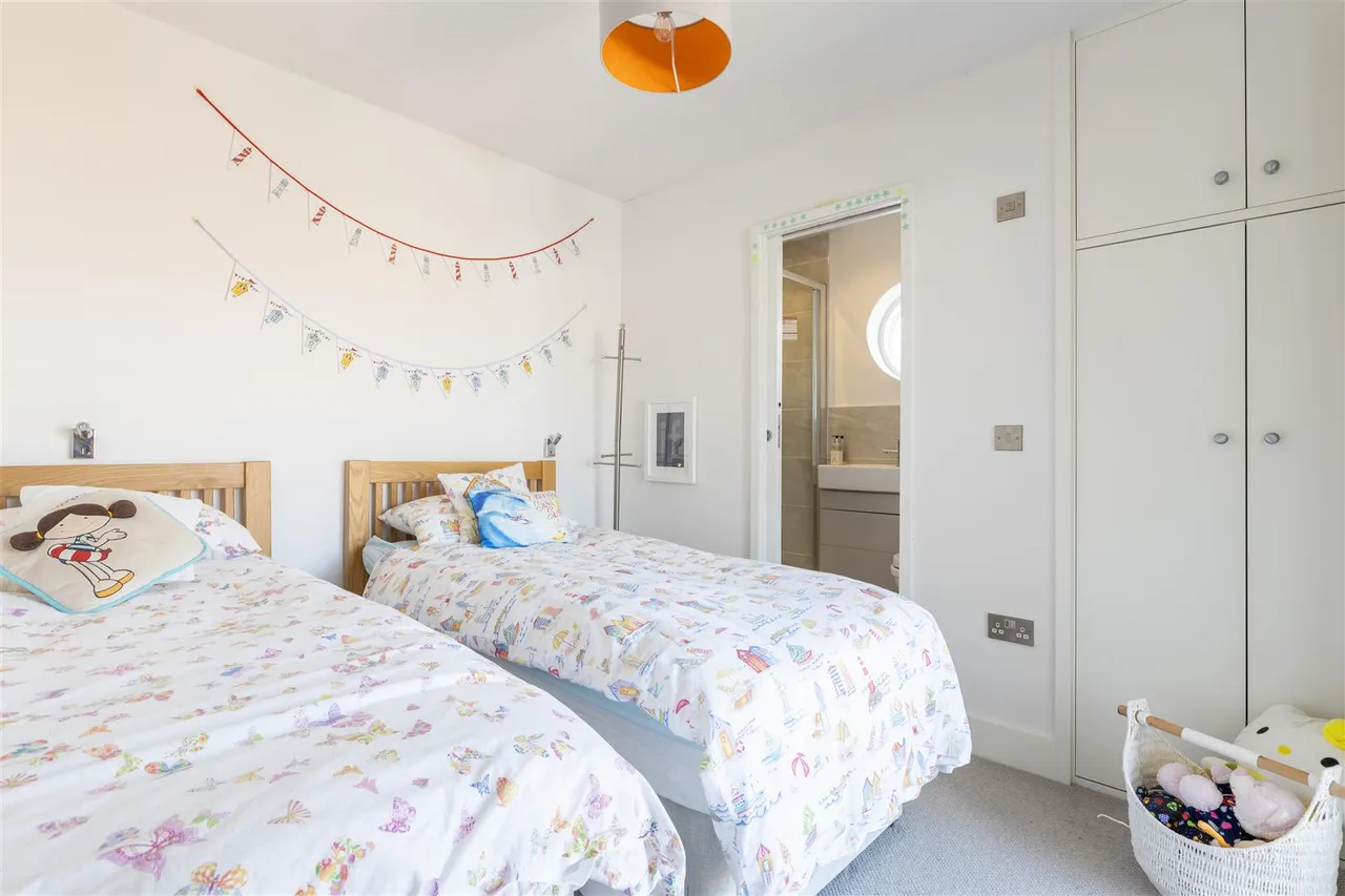 Eversley Road, Southwold, IP18, photo 13