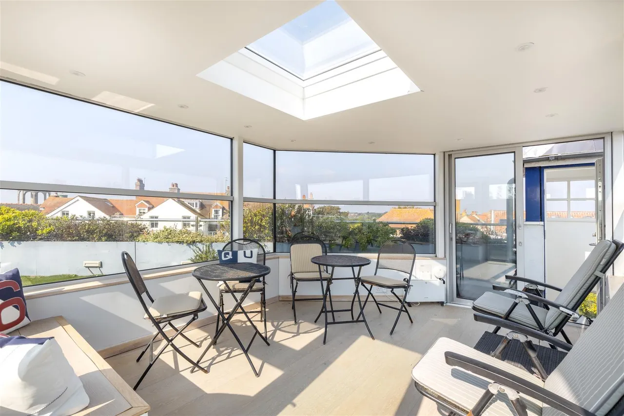 Eversley Road, Southwold, IP18, photo 25