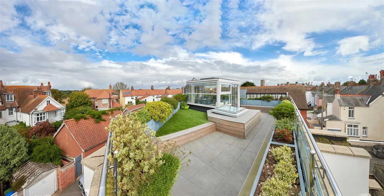 Eversley Road, Southwold, IP18, photo 8
