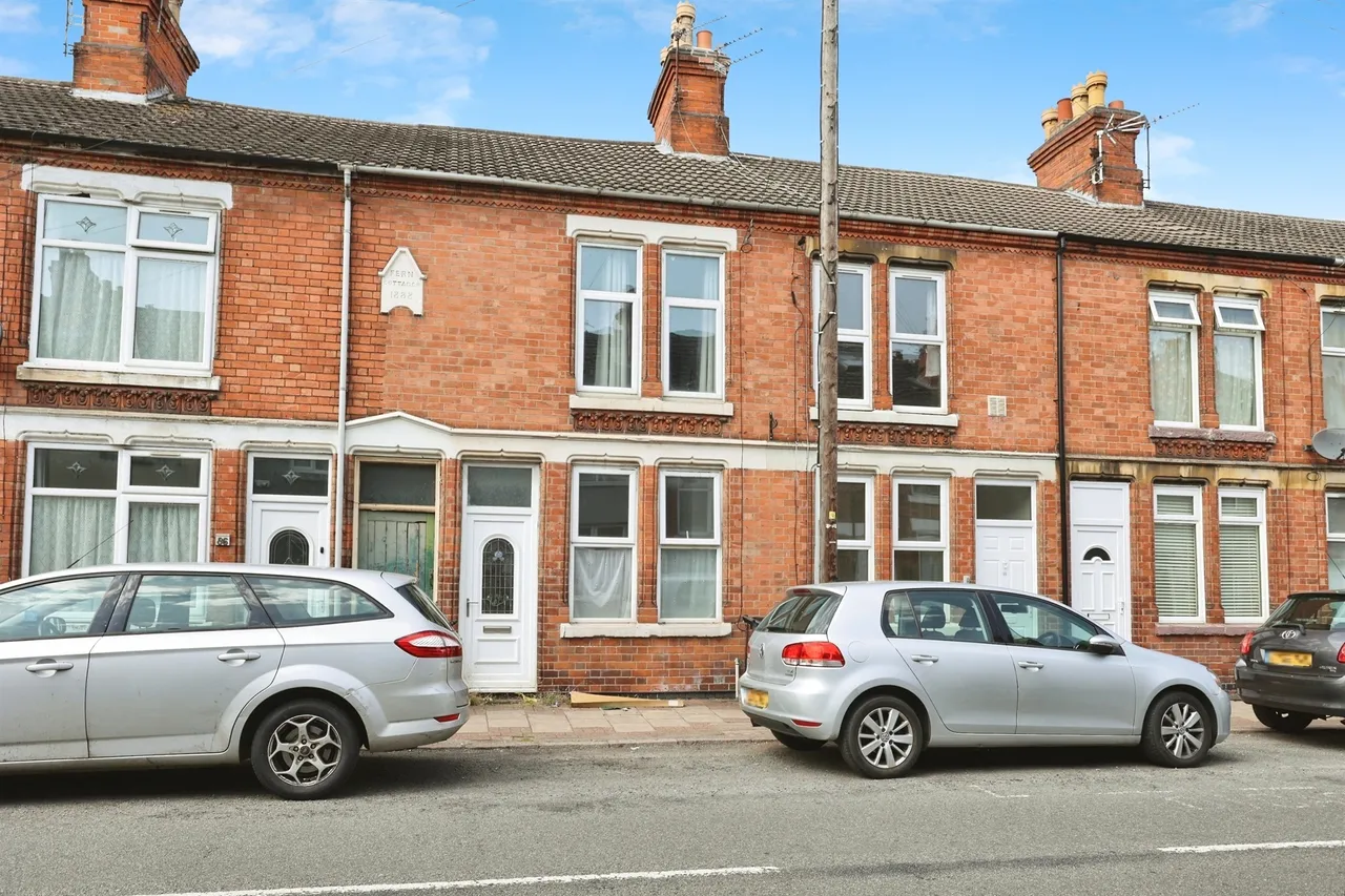 2 bed house for sale — King Street, Loughborough