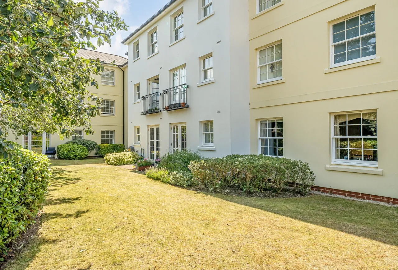 Commercial Street, Cheltenham, GL50 2AJ, photo 8