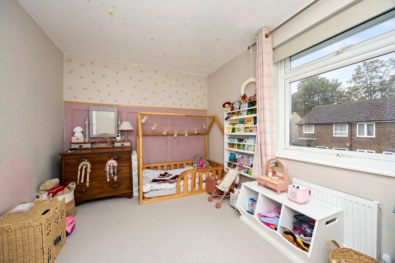 Yarrow Close, Horsham, RH12, photo 16