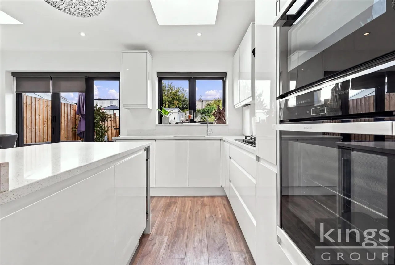 Great Cambridge Road, Enfield, photo 6