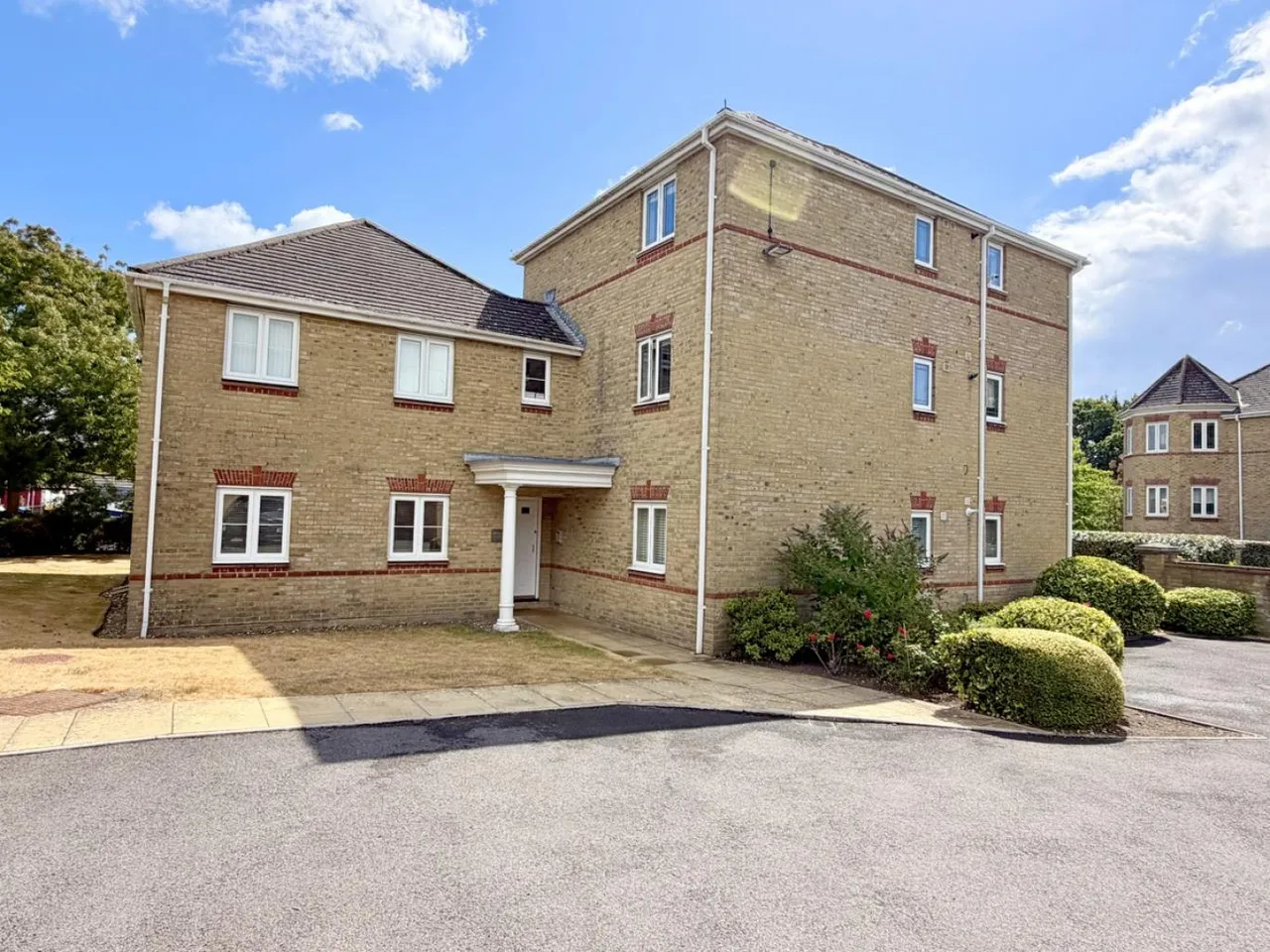 Wareham Court, BH15, photo 16