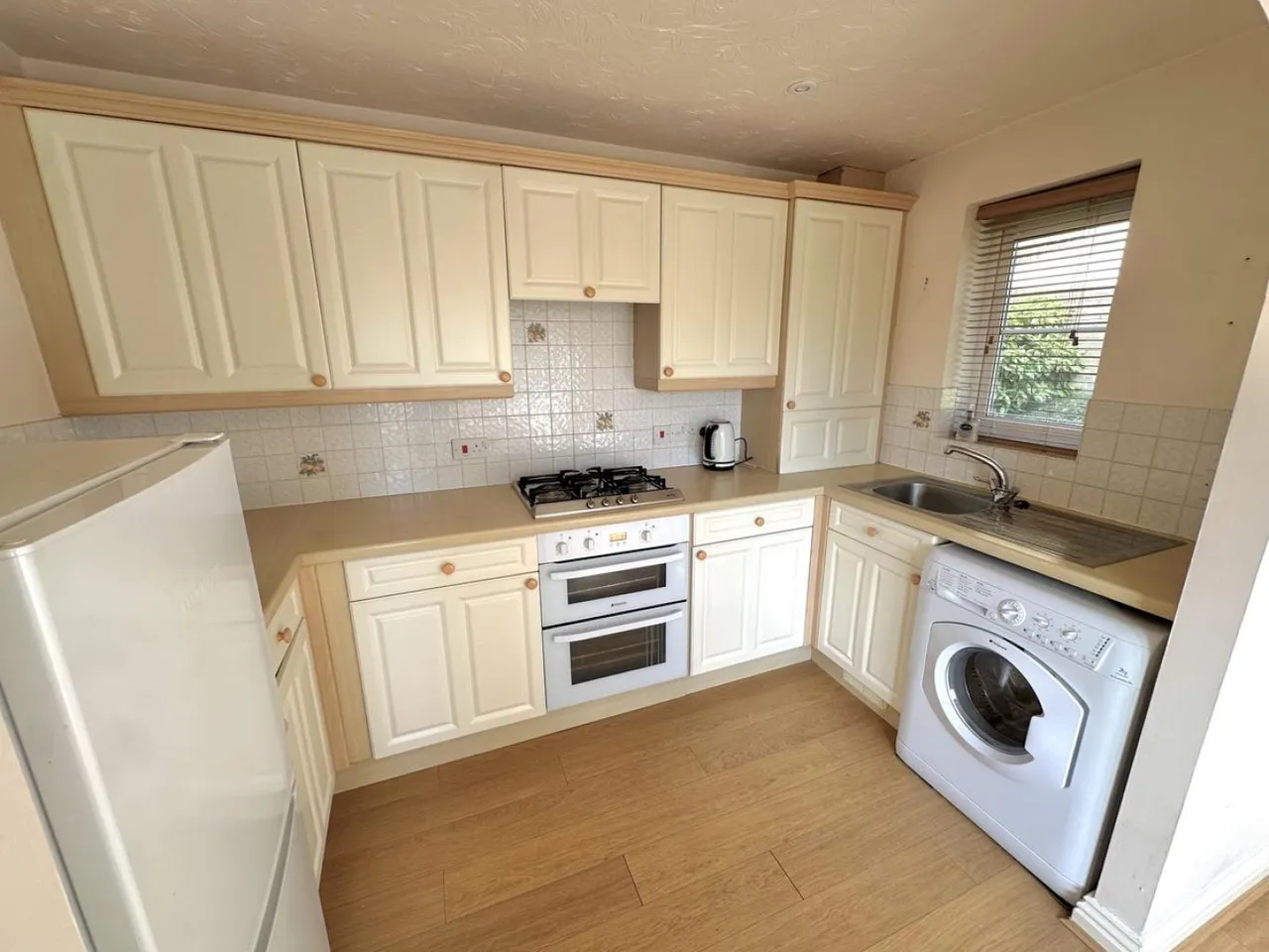 Wareham Court, BH15, photo 8