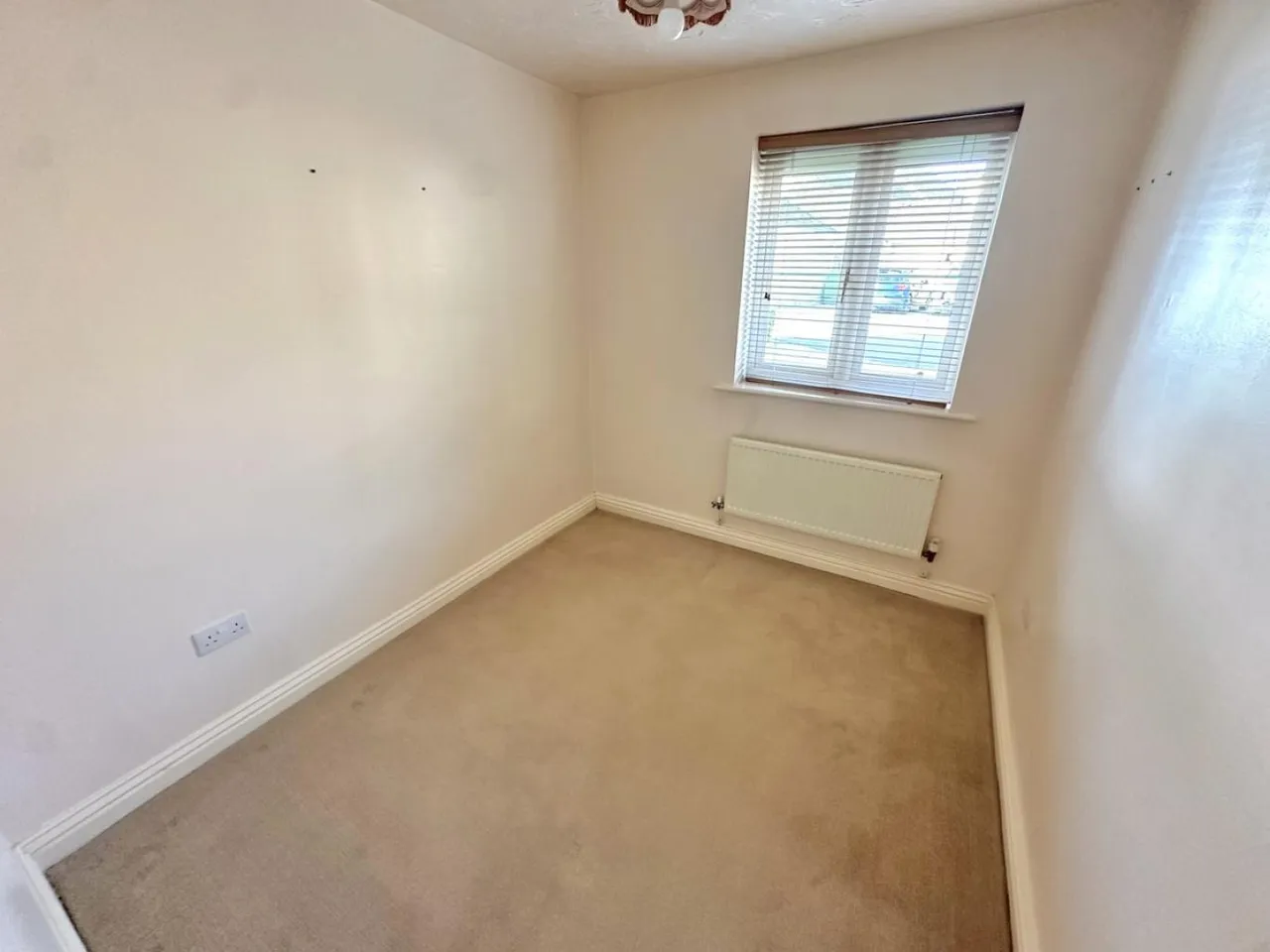Wareham Court, BH15, photo 9