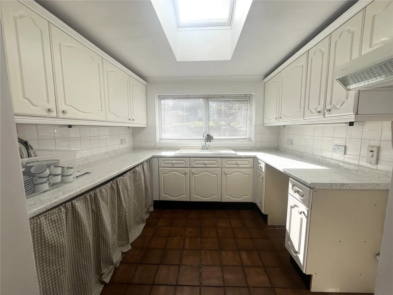 Front Street, Pembroke Dock, SA72, photo 8
