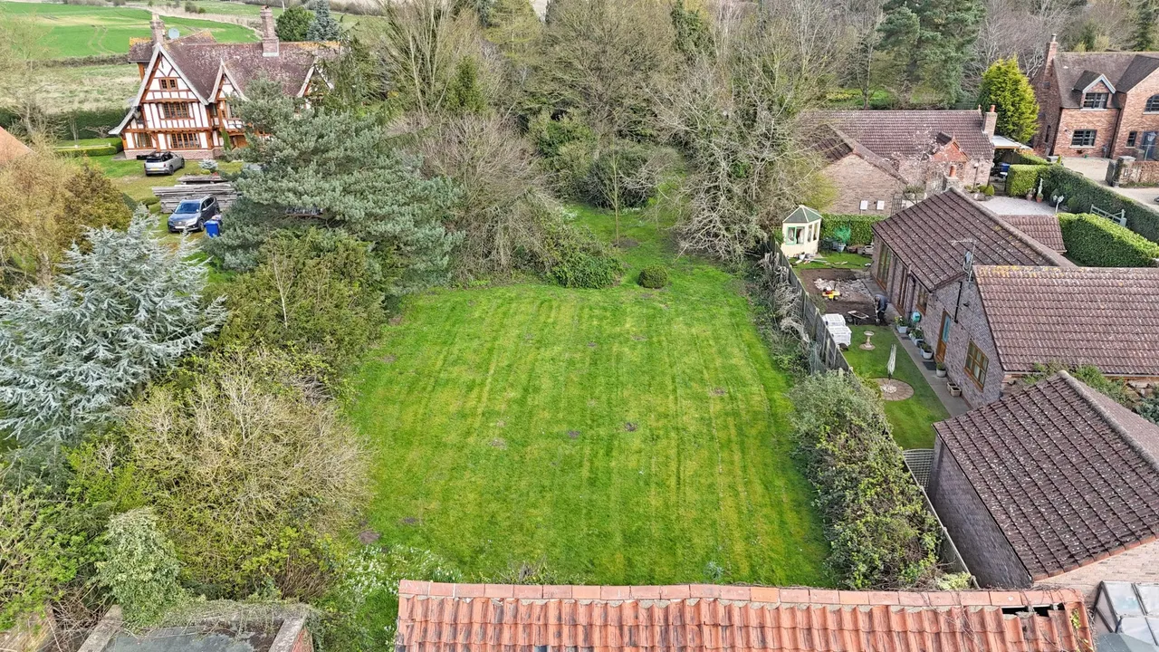 High Street, Scotter, DN21, photo 35